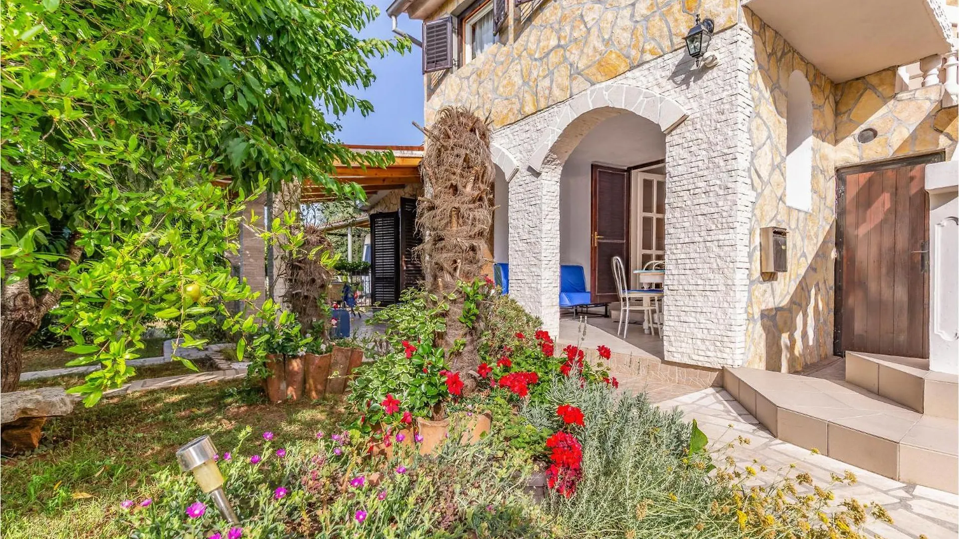 1 Bedroom Amazing Apartment In Krnica